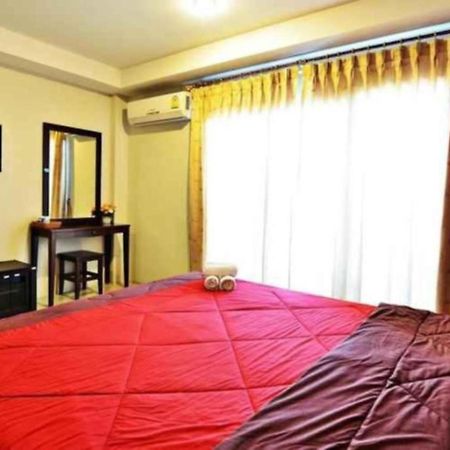 The Day Hotel Chonburi Extérieur photo