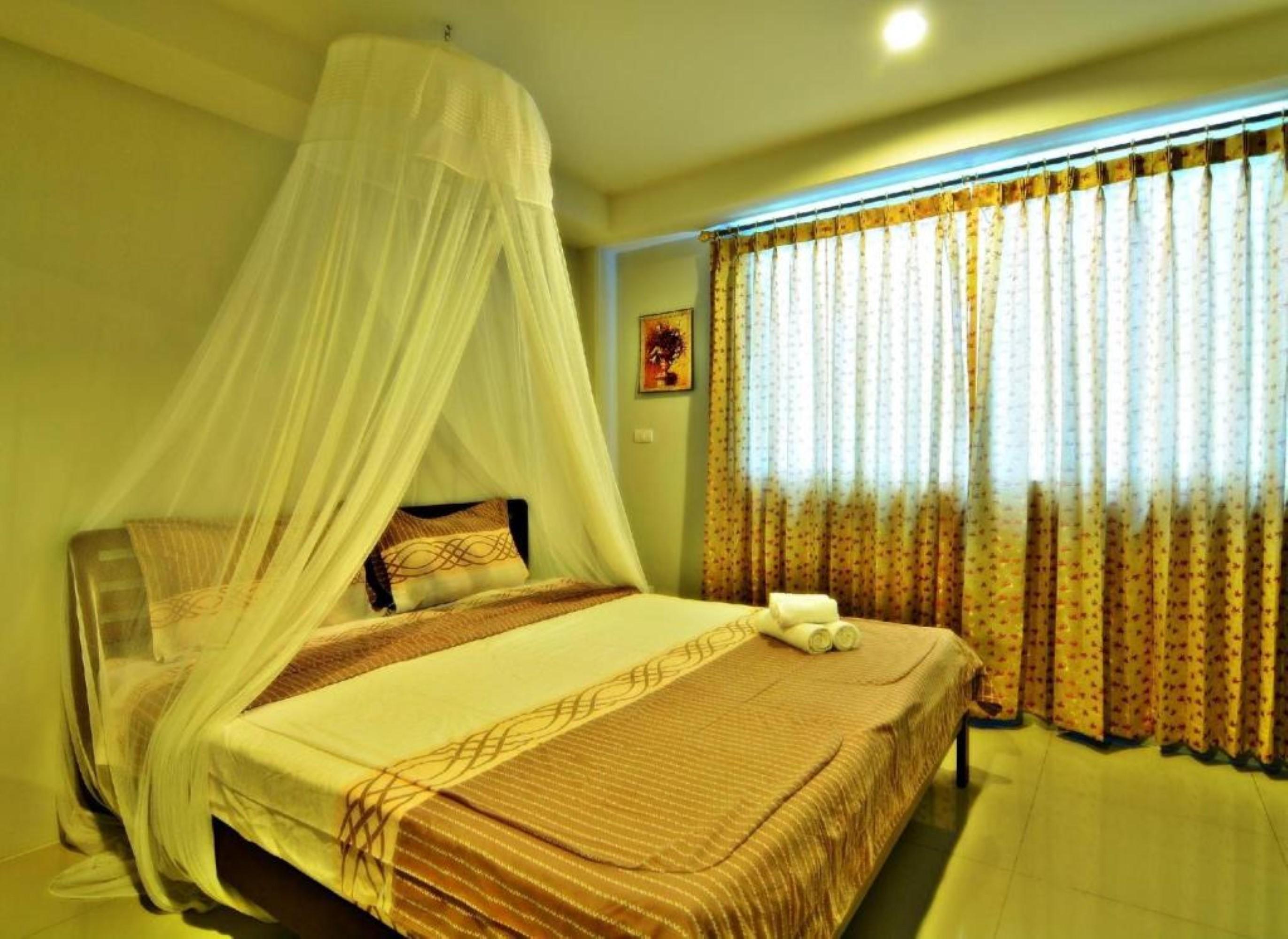 The Day Hotel Chonburi Extérieur photo