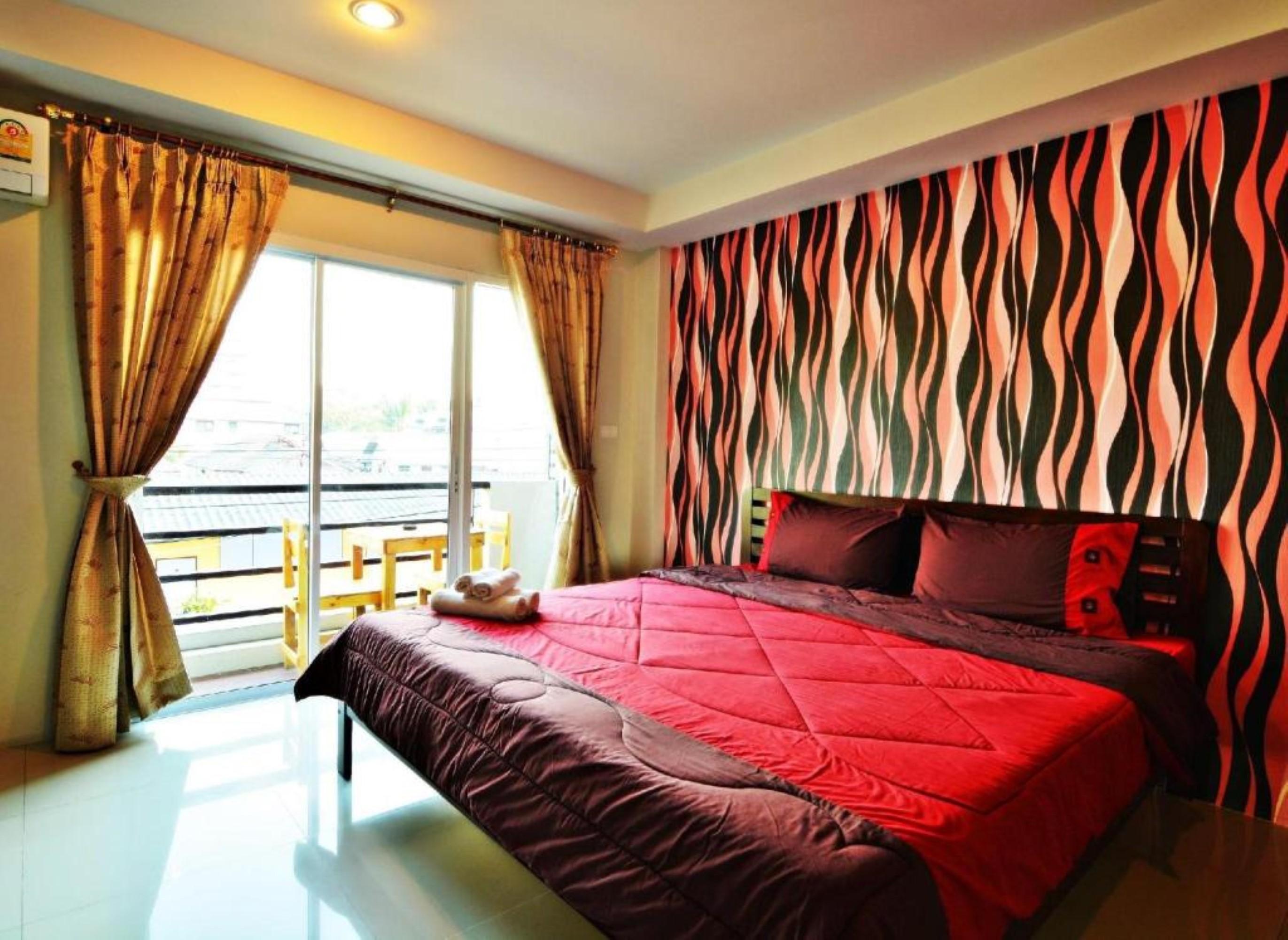 The Day Hotel Chonburi Extérieur photo