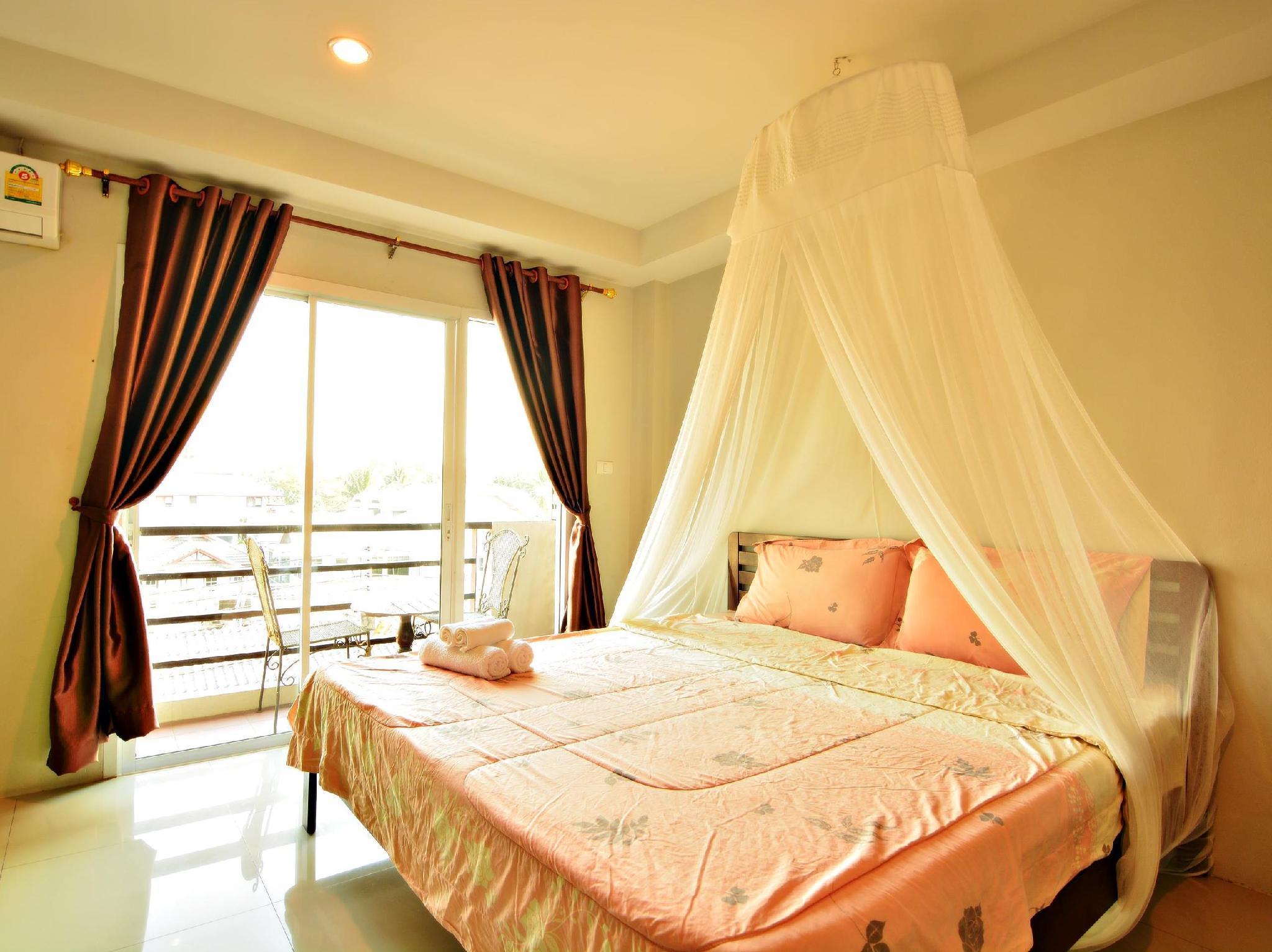 The Day Hotel Chonburi Extérieur photo