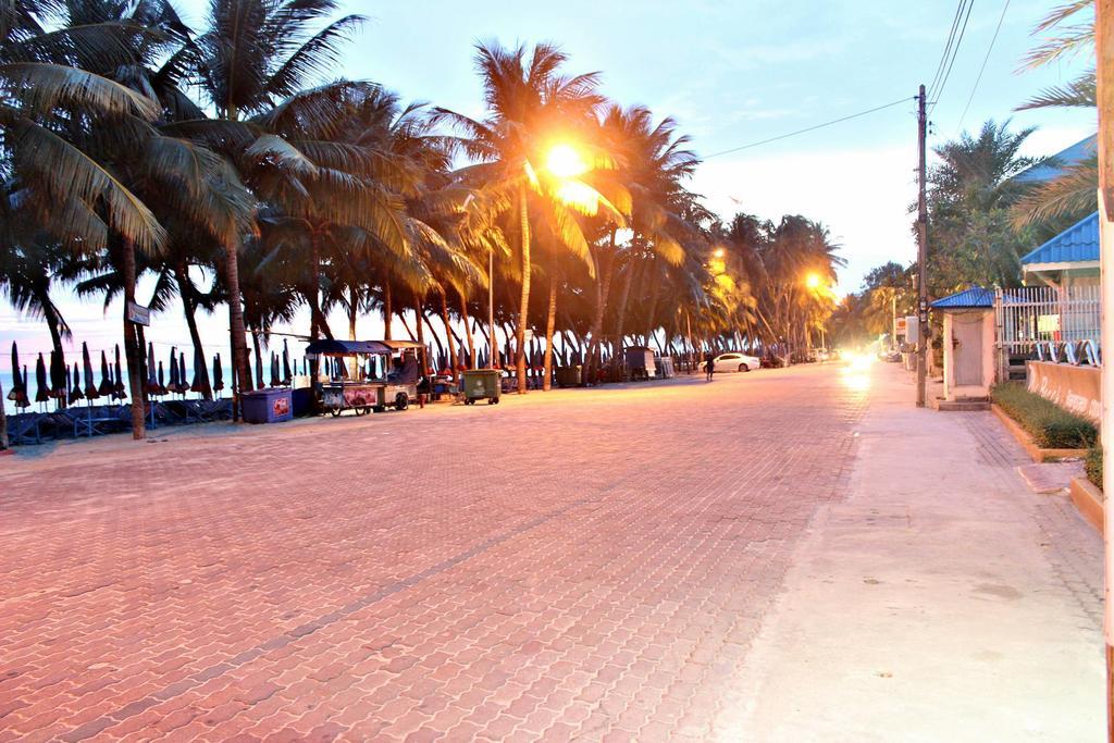 The Day Hotel Chonburi Chambre photo