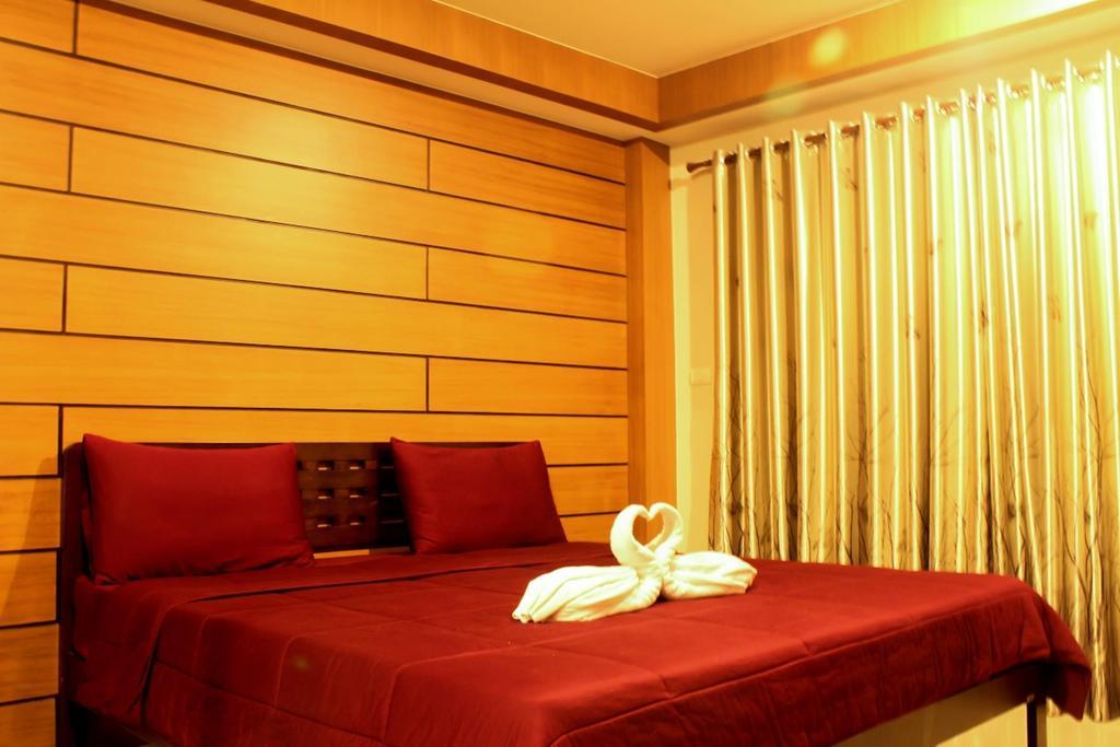 The Day Hotel Chonburi Extérieur photo