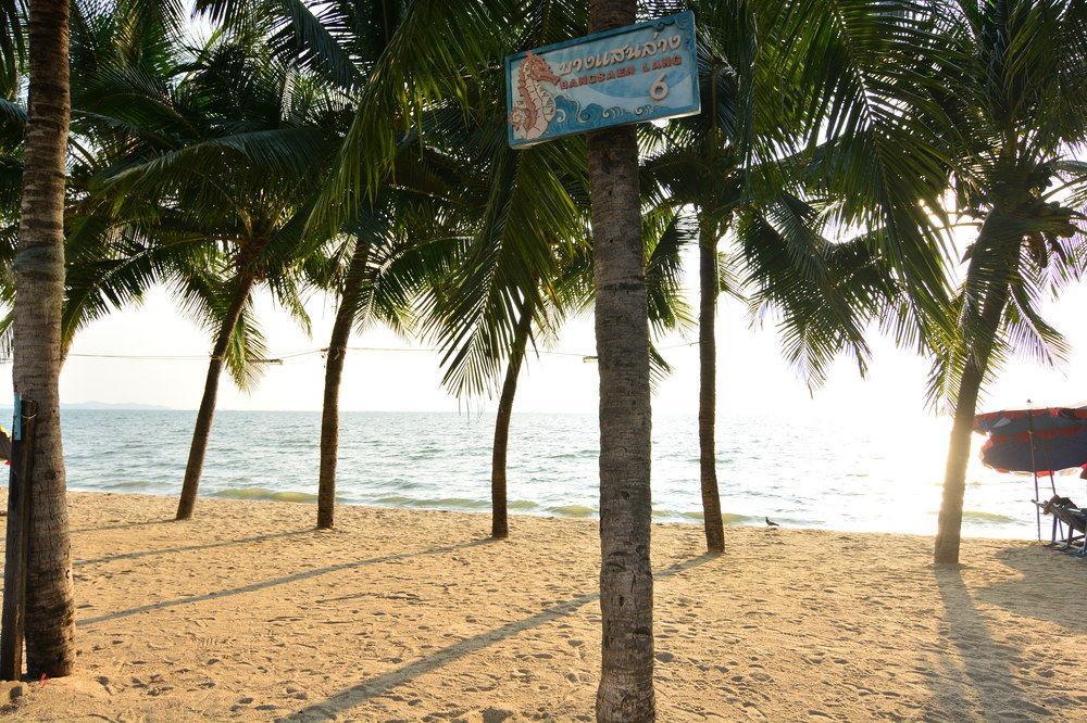 The Day Hotel Chonburi Extérieur photo