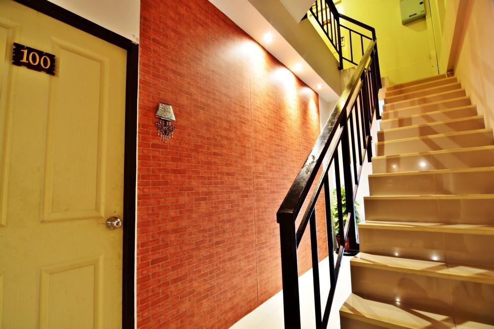 The Day Hotel Chonburi Extérieur photo